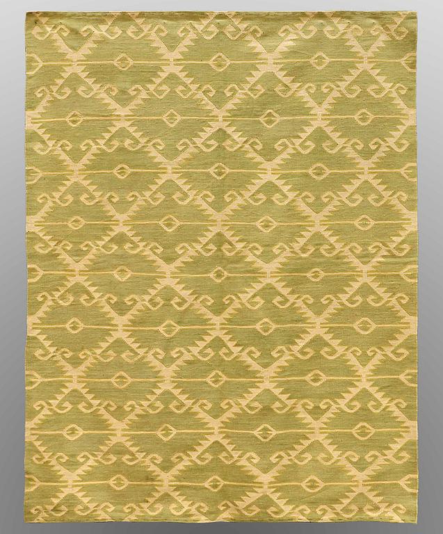 A CARPET, flat weave, ca 237 x 179 cm.