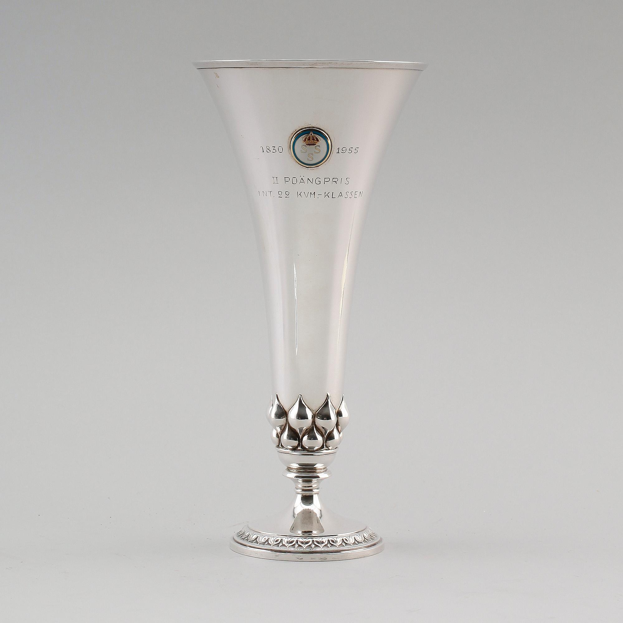 VAS, silver, omkring år 1900. Vikt 515 g.