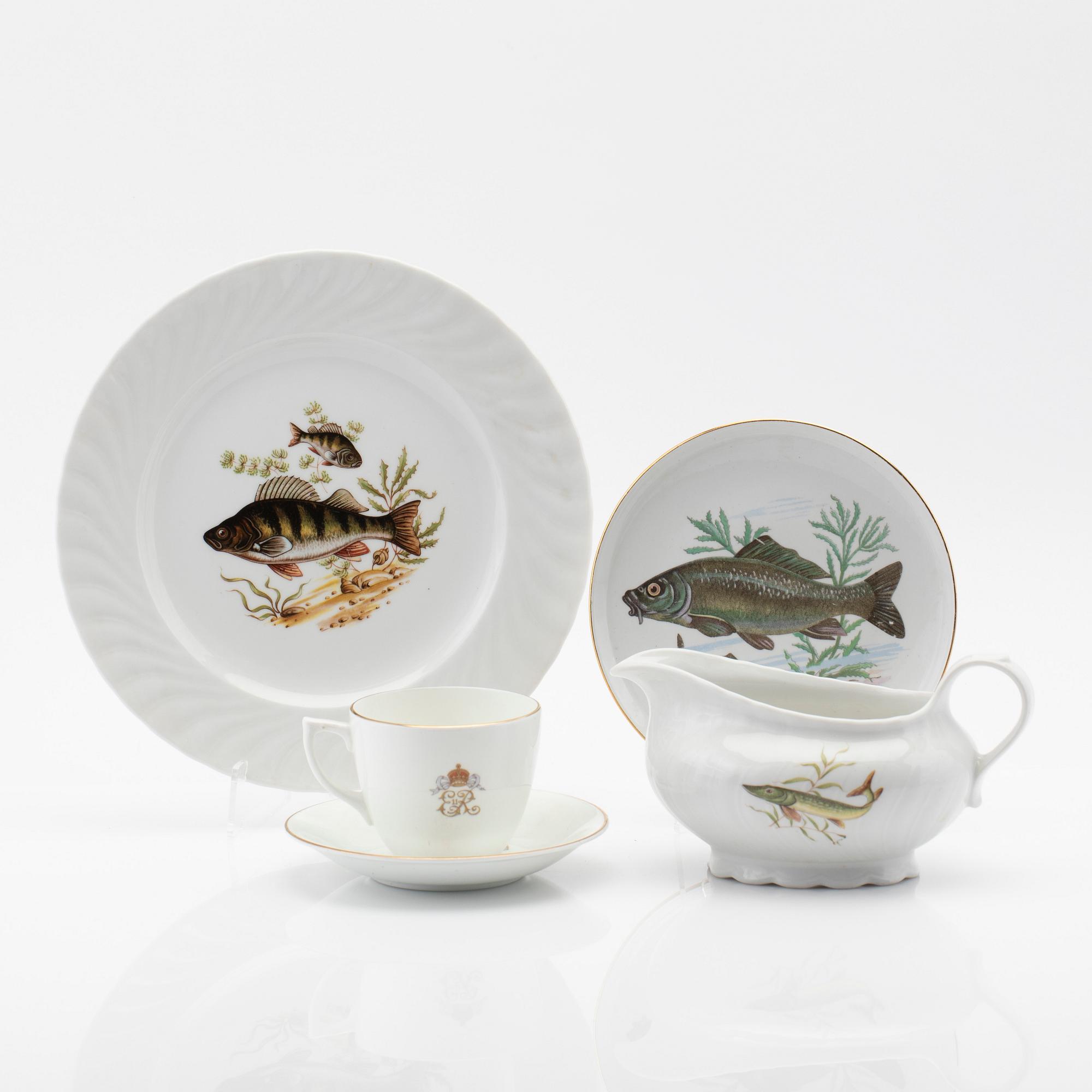 Fish service parts 19 pieces, Seizmann Weiden etc., later part of the 20th century.