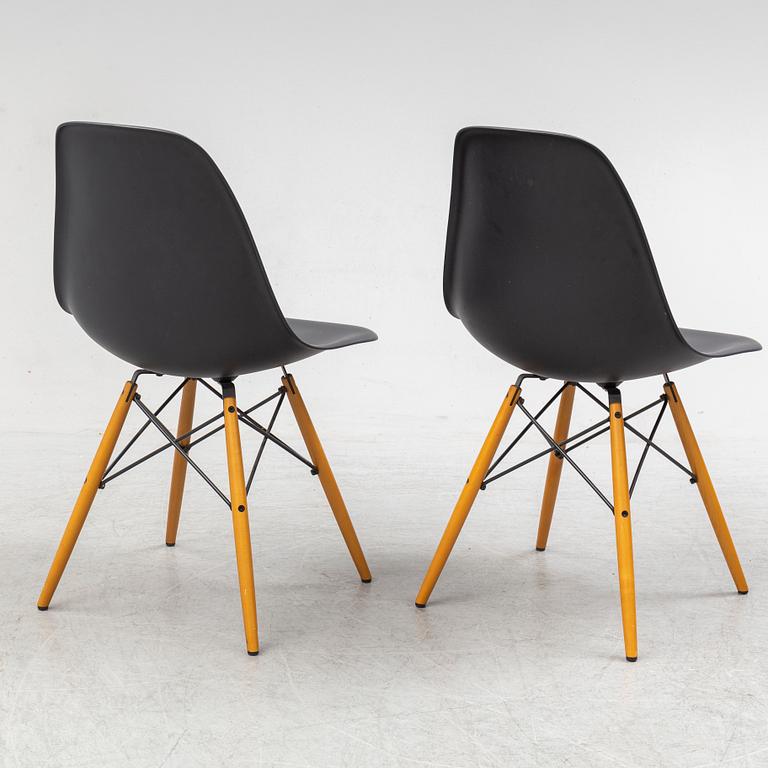 CHARLES & RAY EAMES, six 'Plastic chair', Vitra.