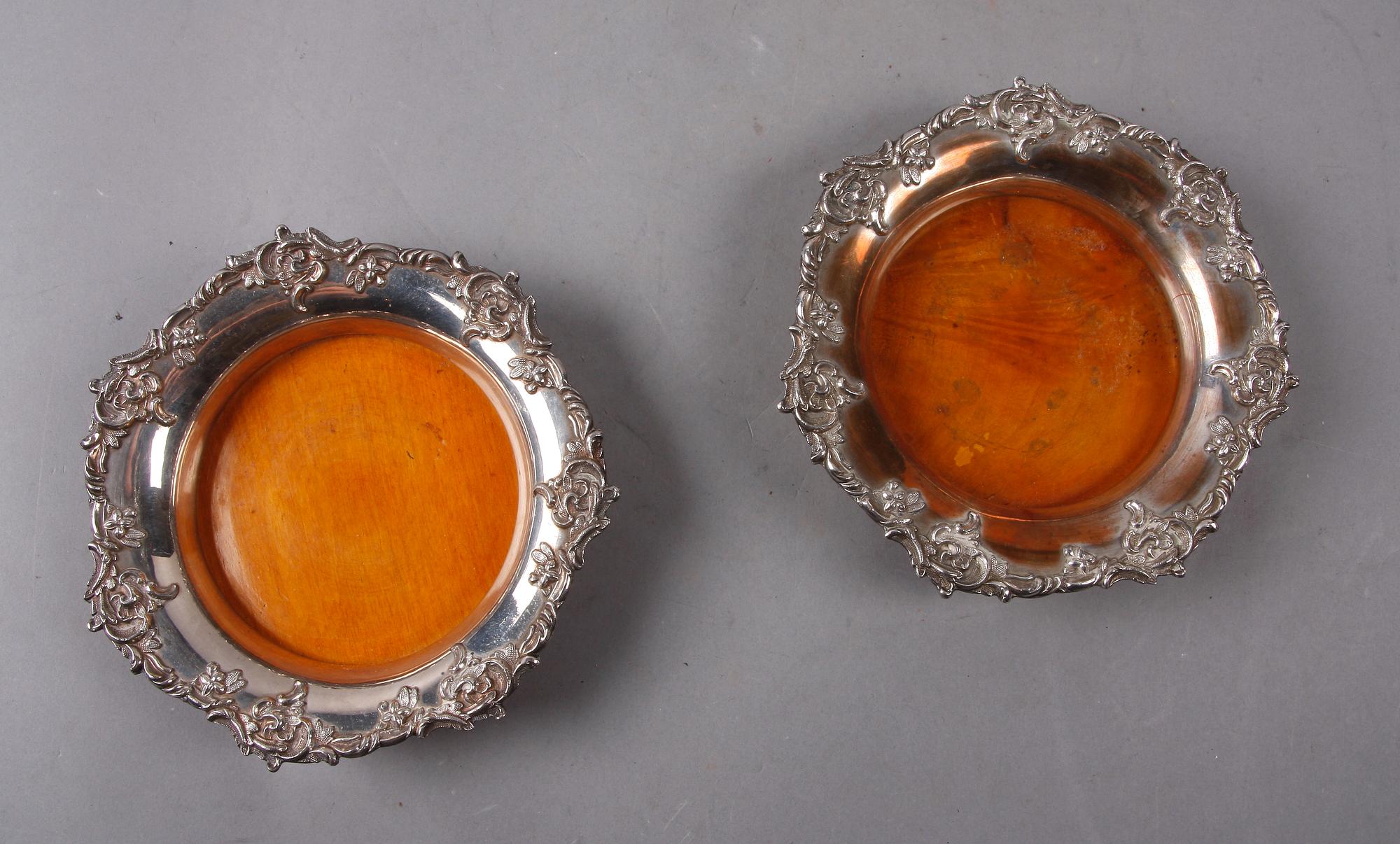 COASTERS, ett par, pläter, trol England, 1900-tal.