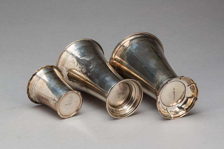 BÄGARE, 3 st, silver, 1900-tal, vikt ca 750g.