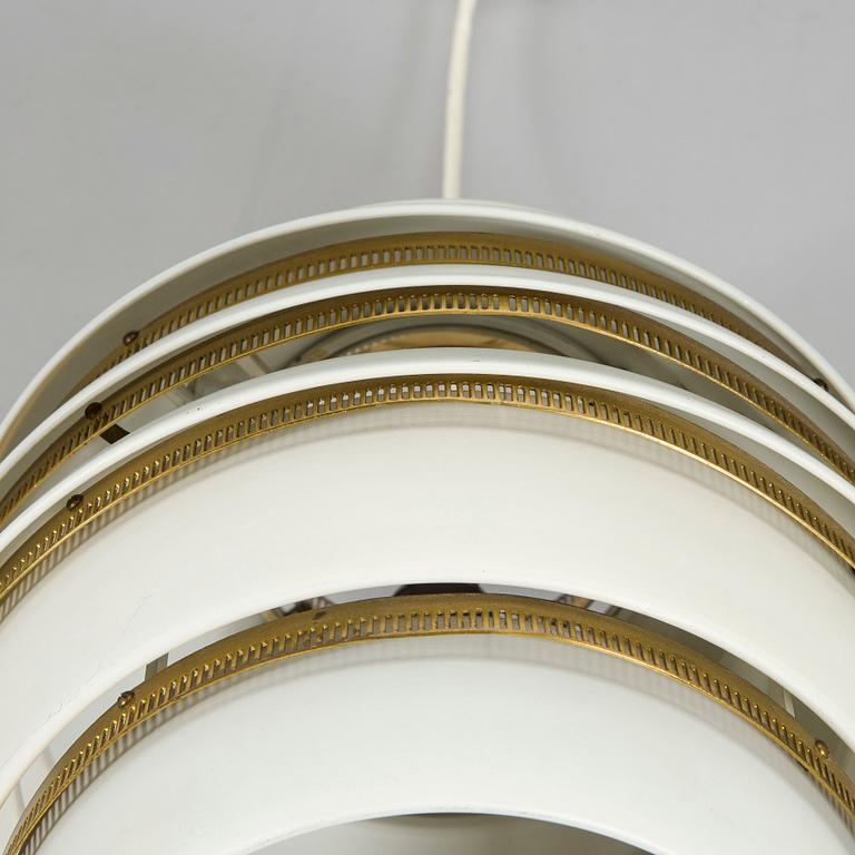 Alvar Aalto, a pendant lamp A332, 'Beehive' for Valaistustyö.