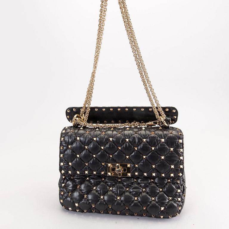 Valentino i samarbete med Moncler, väska, "Rockstud Medium spike bag", 2018.