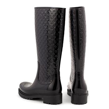 LOUIS VUITTON, a pair of rain boots. Size 36.