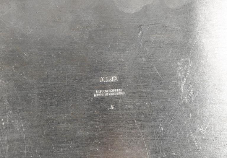 BRICKA, nysilver, England, 1900-tal.