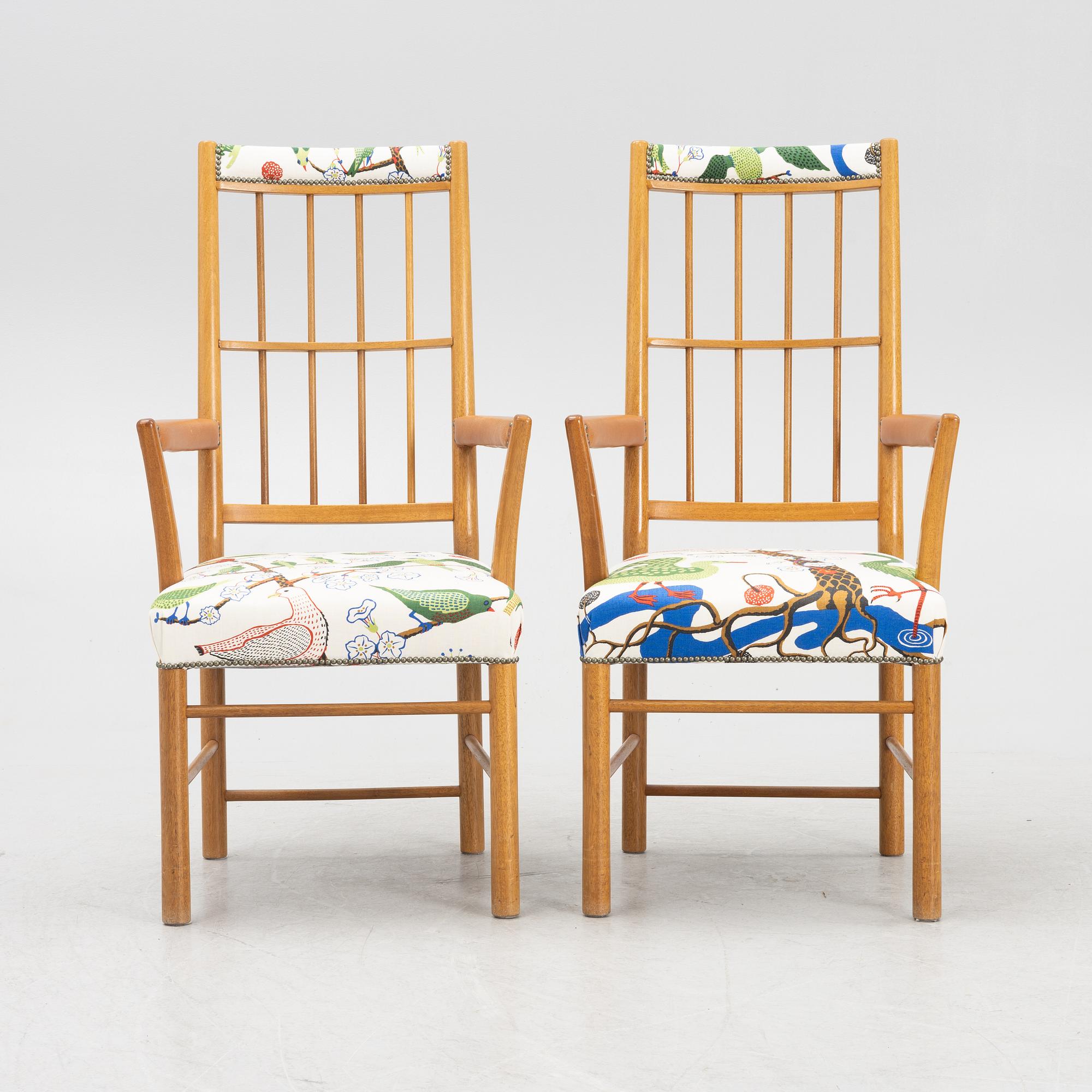 Josef Frank, a pair of armchairs model 562, Firma Svenskt Tenn.