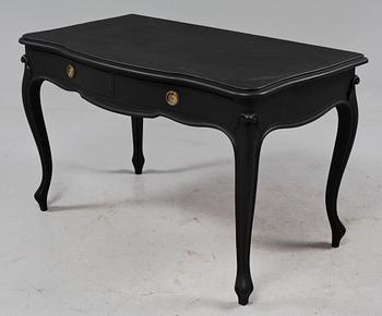 SKRIVBORD, rokokostil, 1900-talets första hälft.