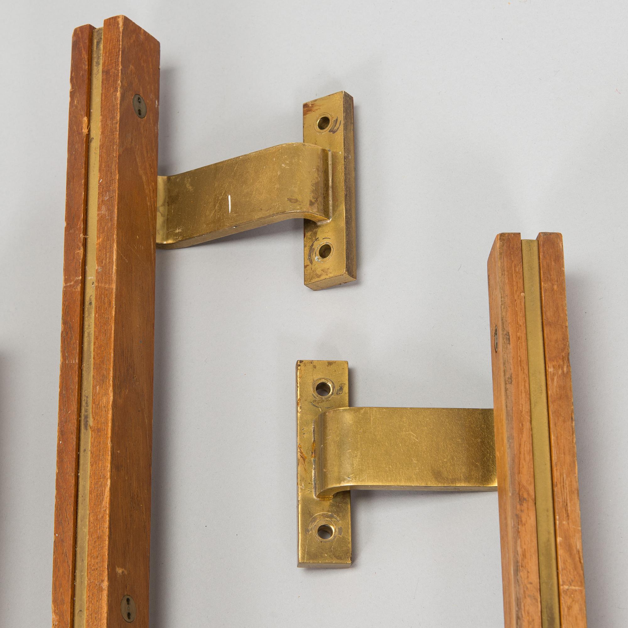 Aarne Olavi (Olli) Kuusi, dörrhandtag, tre par, modell 205, tillverkare Primo Oy, 1900-talets senare hälft.