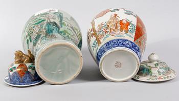 LOCKURNOR, 2 st, porslin, ostasien, 1900-tal.