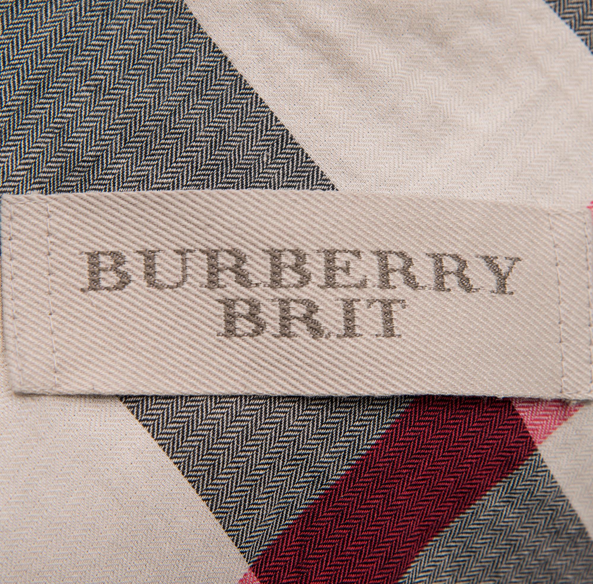 KAPPA, Burberry, storlek 36.