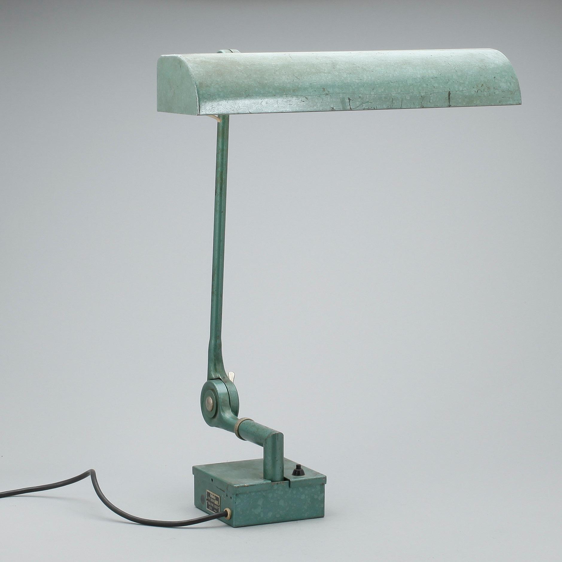 LAMPA, Pefege, omkring 1900-talets mitt.