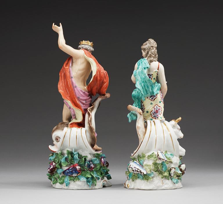 A pair of English figures representing Venus and Neptunus, second half of 19th Century.