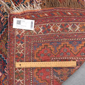 A semiantique Kashgai carpet ca 193 x 160 cm.