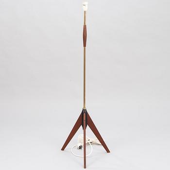 A floor lamp from around the 1960s.