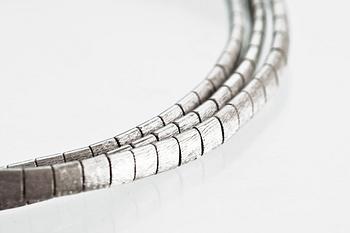 ARMBAND.