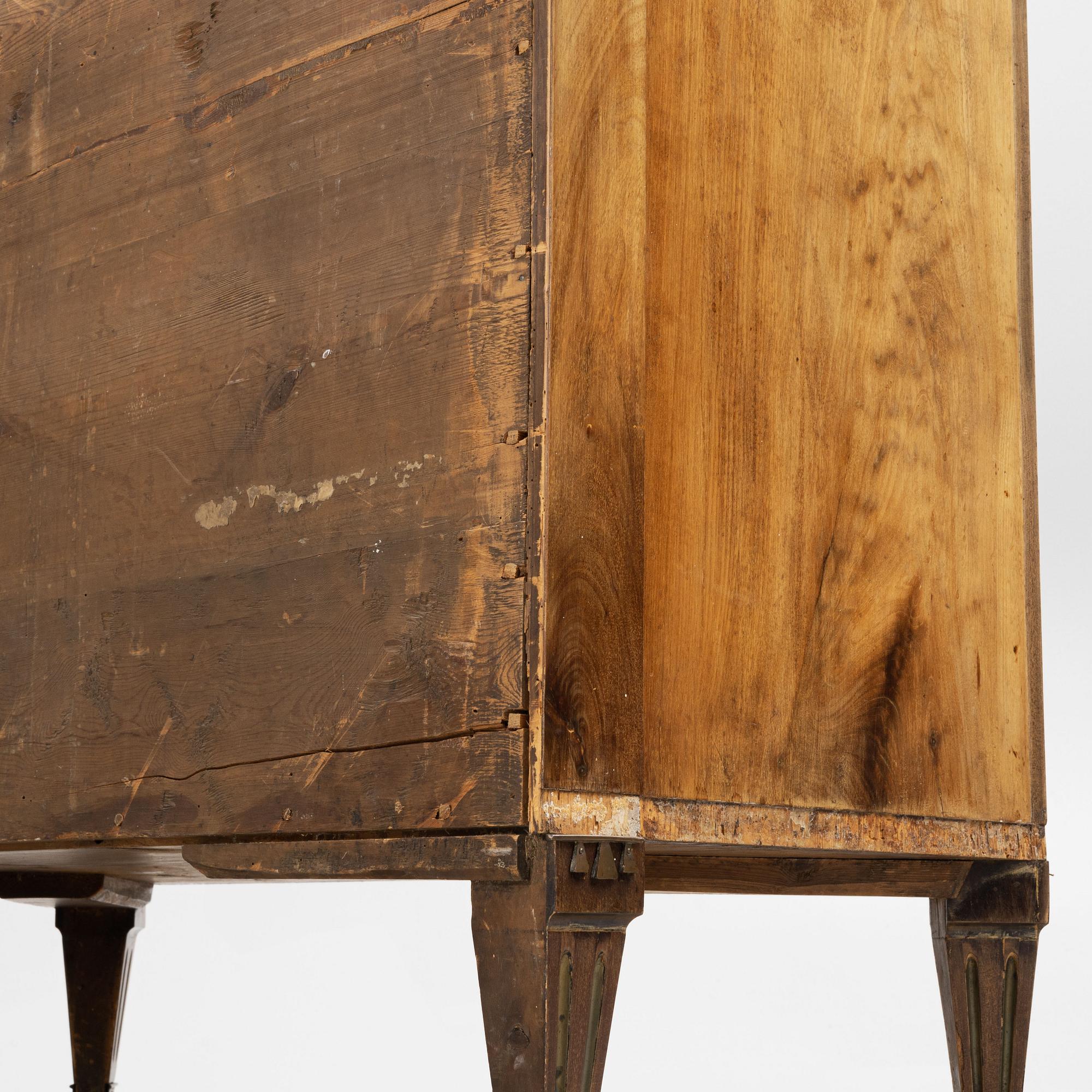 A late Gustavian chest of drawers, Sweden, end of the 18th century.