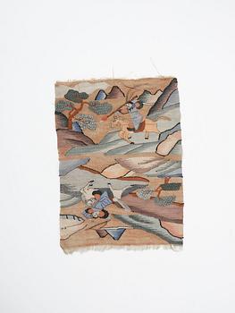 Textilfragment, två delar, scroll samt doftdosa, Qingdynastin.