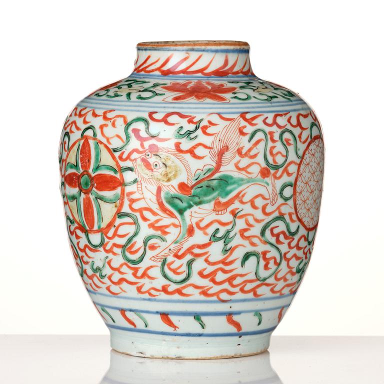 A wucai Transitional jar, 17th Century.