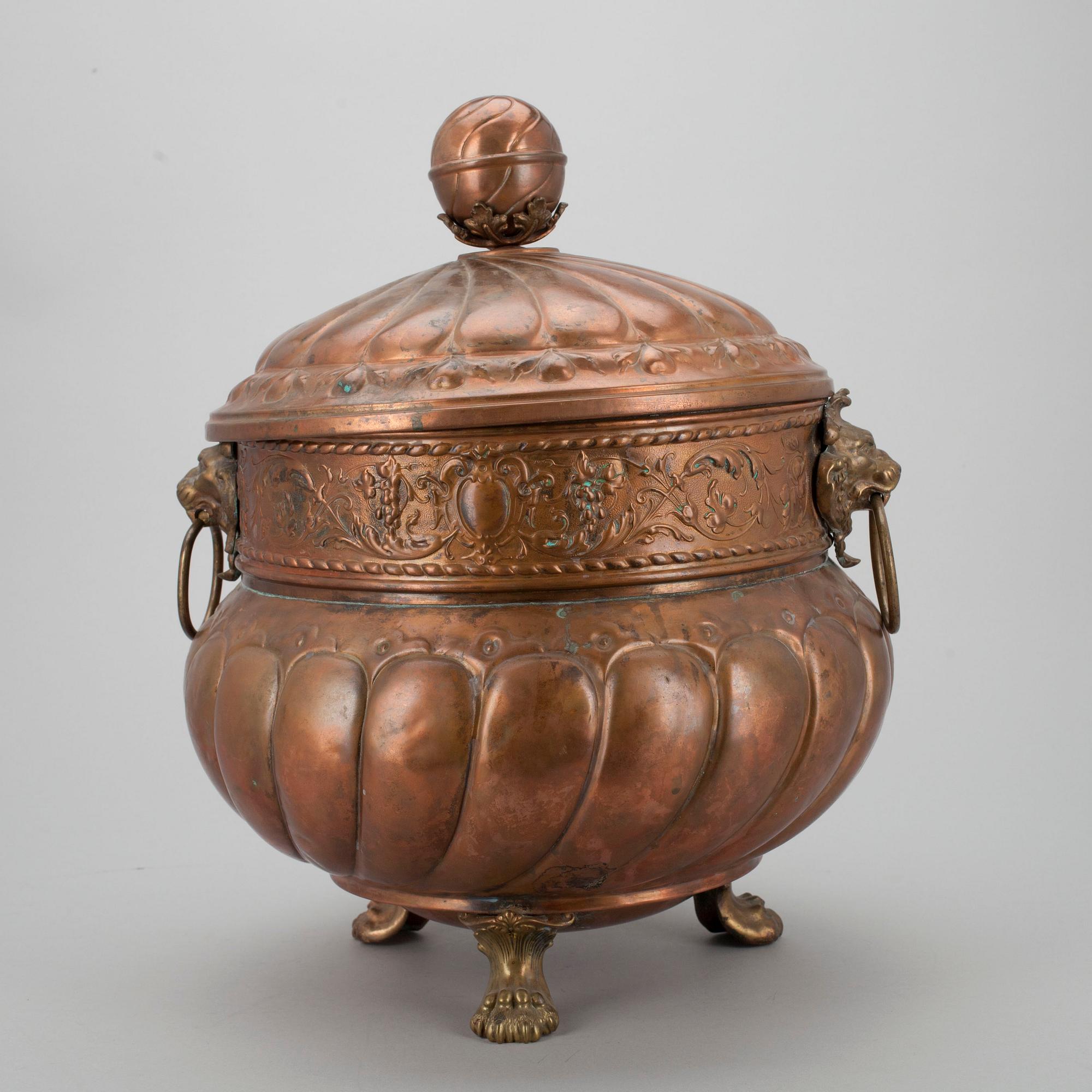 SKÅL samt LOCK, koppar, sekelskiftet 1800/1900.