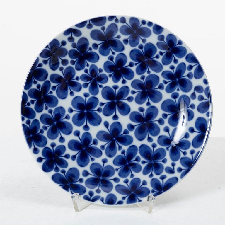 Marianne Westman, A 26 piece 'Mon Amie' porcelain tea service, Rörstrand, Sweden.