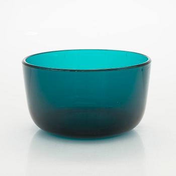 Saara Hopea, a set of 7 bowls, model 5577, Nuutajärvi Notsjö. Designed in 1956.