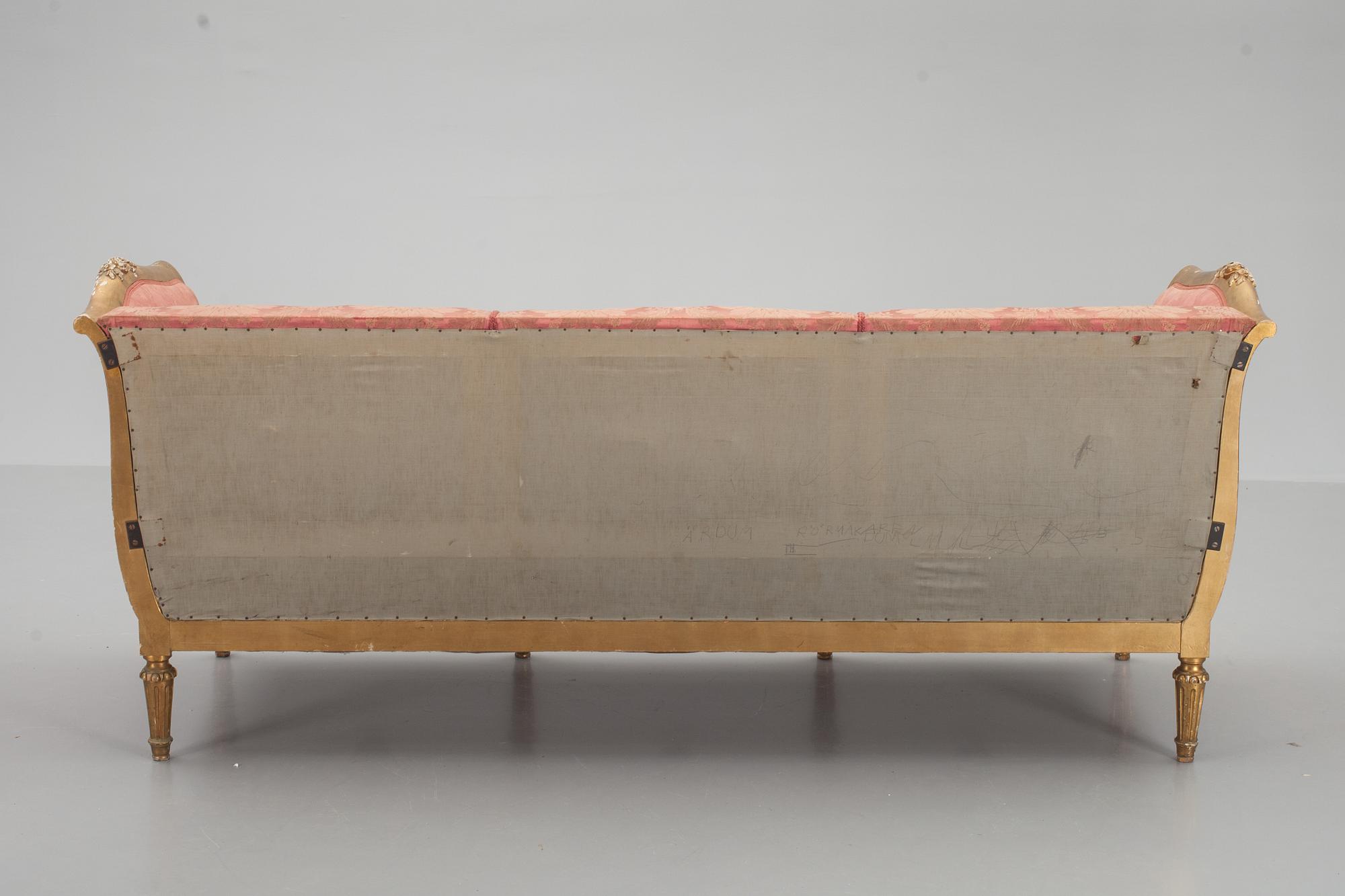 SOFFA, Gustaviansk stil. 1900-tal.