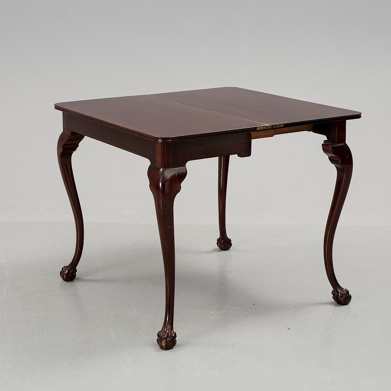 MATSALSMÖBLEMANG, 13 delar, senbarockstil, AB Mobilia, Malmö, 1900-talets första hälft.