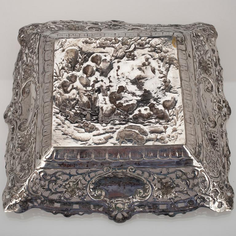 FAT, 800 silver, Tyskland, 1900-talets första hälft. Vikt 527 g.