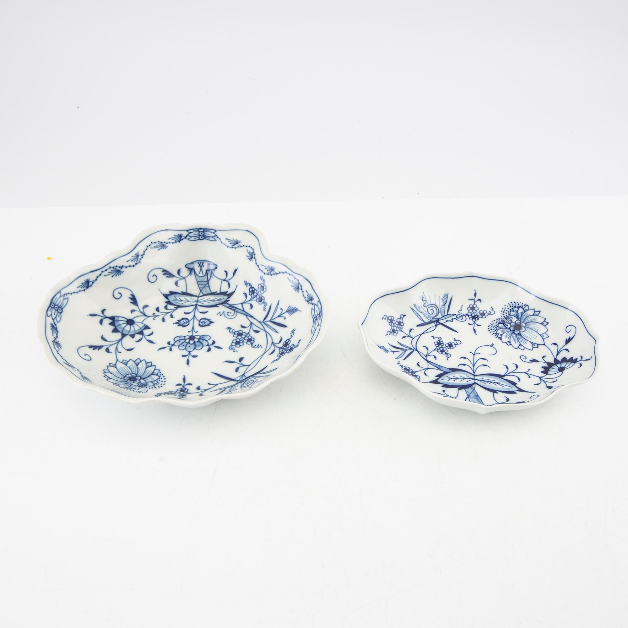 Servis 139 dlr porslin "Lökmönstret" Meissen Tyskland 1900-tal.