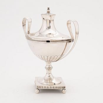 A silver sugarbowl with lid by Michael Olof Barkman, Varberg, 1820.