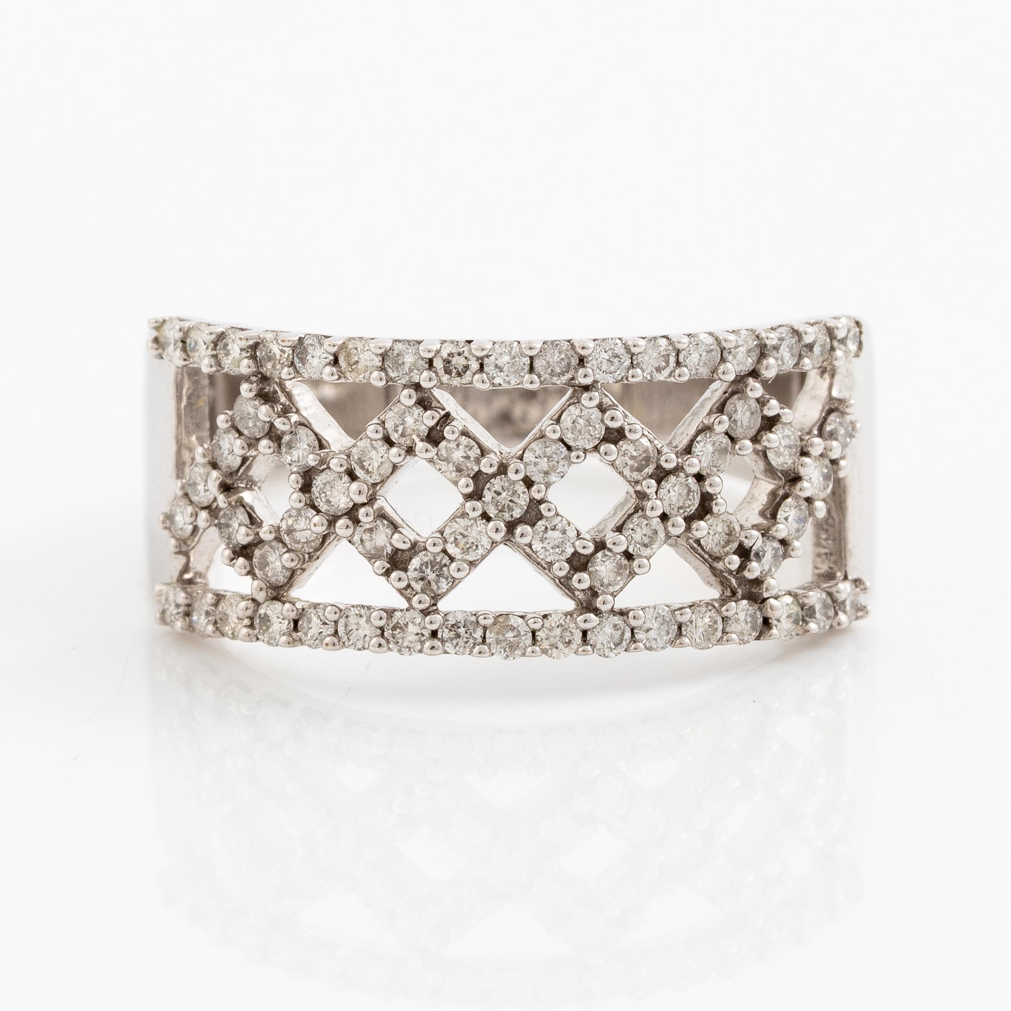Ring, 14K white gold with small diamonds in a grid pattern.