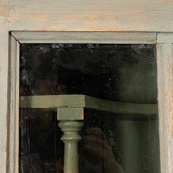 Vitrinskåp, Sverige, 1700-talets andra hälft, Rokoko.