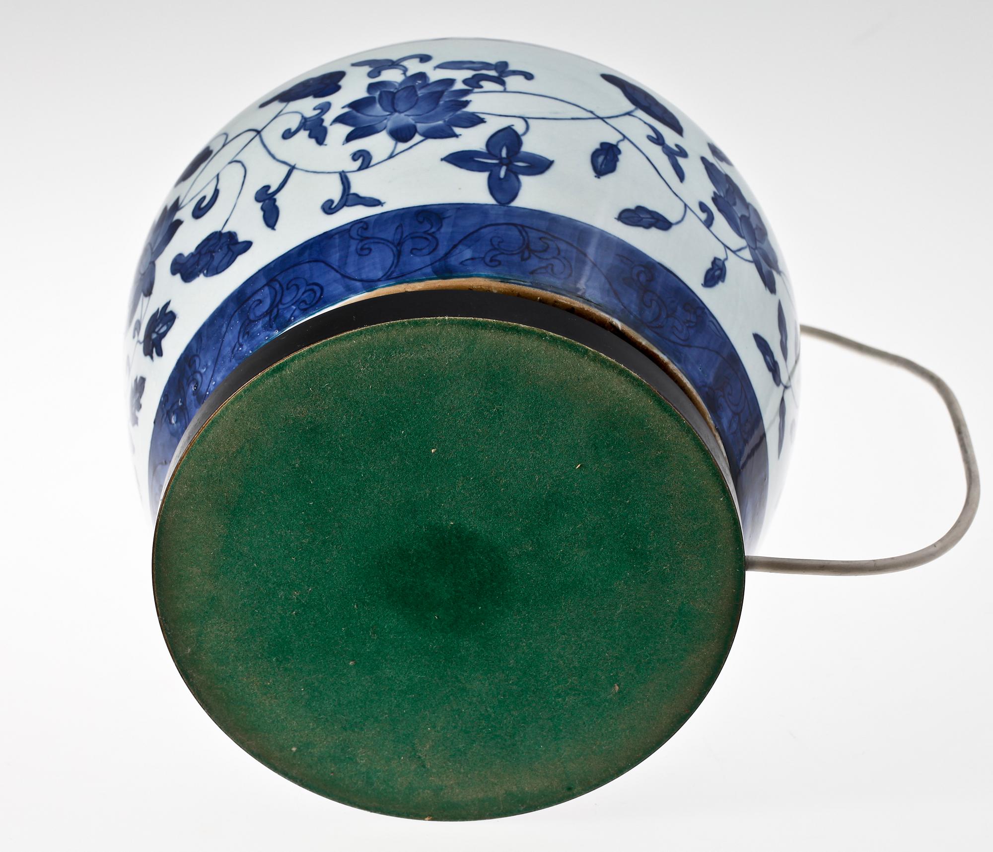 BORDSLAMPA, porslin, Kina, 1900/2000-tal.