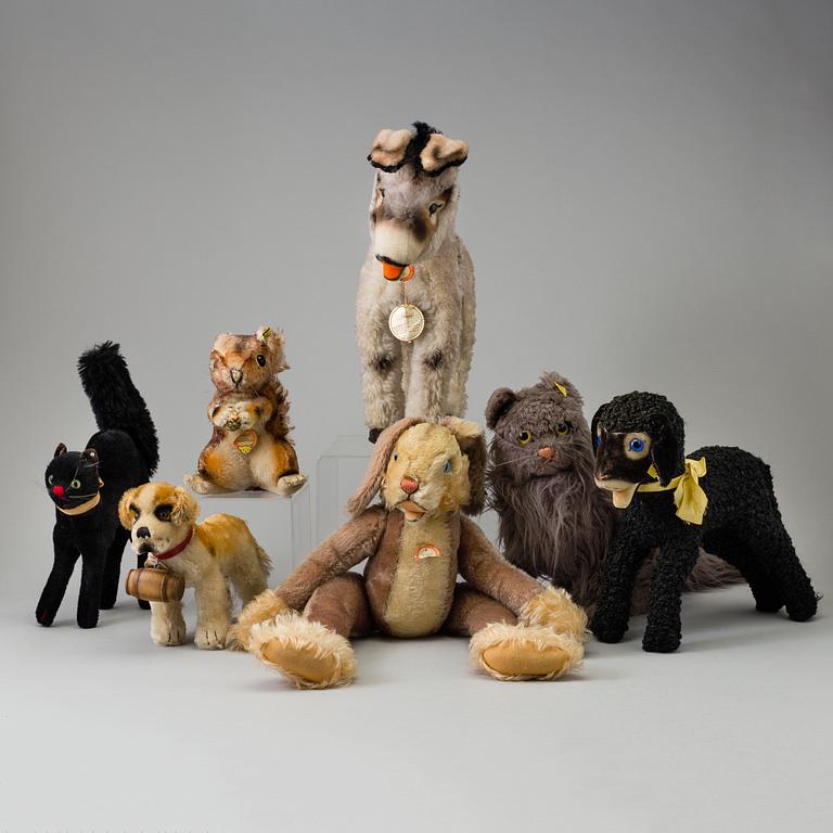 A set of seven stuffed Steiff animals, Germany, 1950/60s.