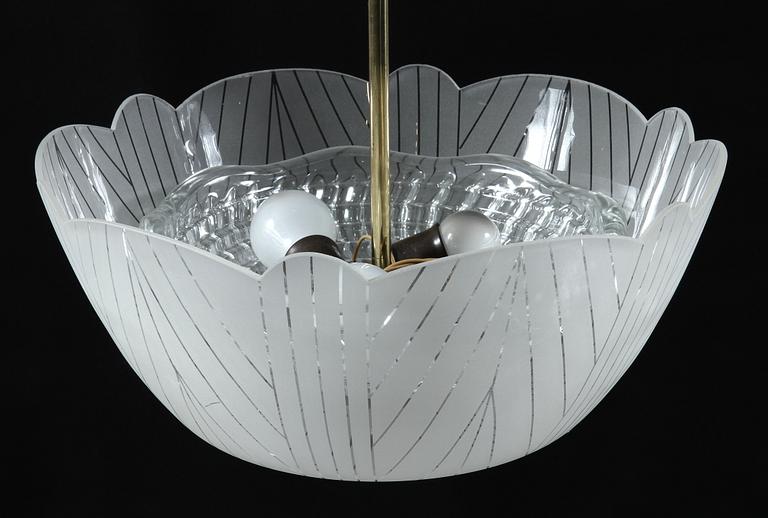 TAKLAMPA, Orrefors, omkring 1900-talets mitt, h 55.