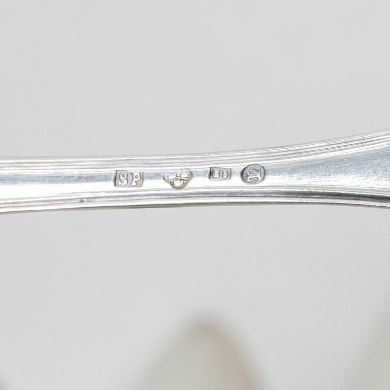 Bestick, 21 delar, olika modeller bl.a "Snäck", bl.a. G.Håkerberg, Växjö, 1838-39 och S.Pettersson, Linköping, 1871.