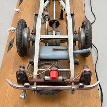 A mid-20th century demonstration model by Werner Degener Lehrmittel GmbH, Hannover,  Germany.