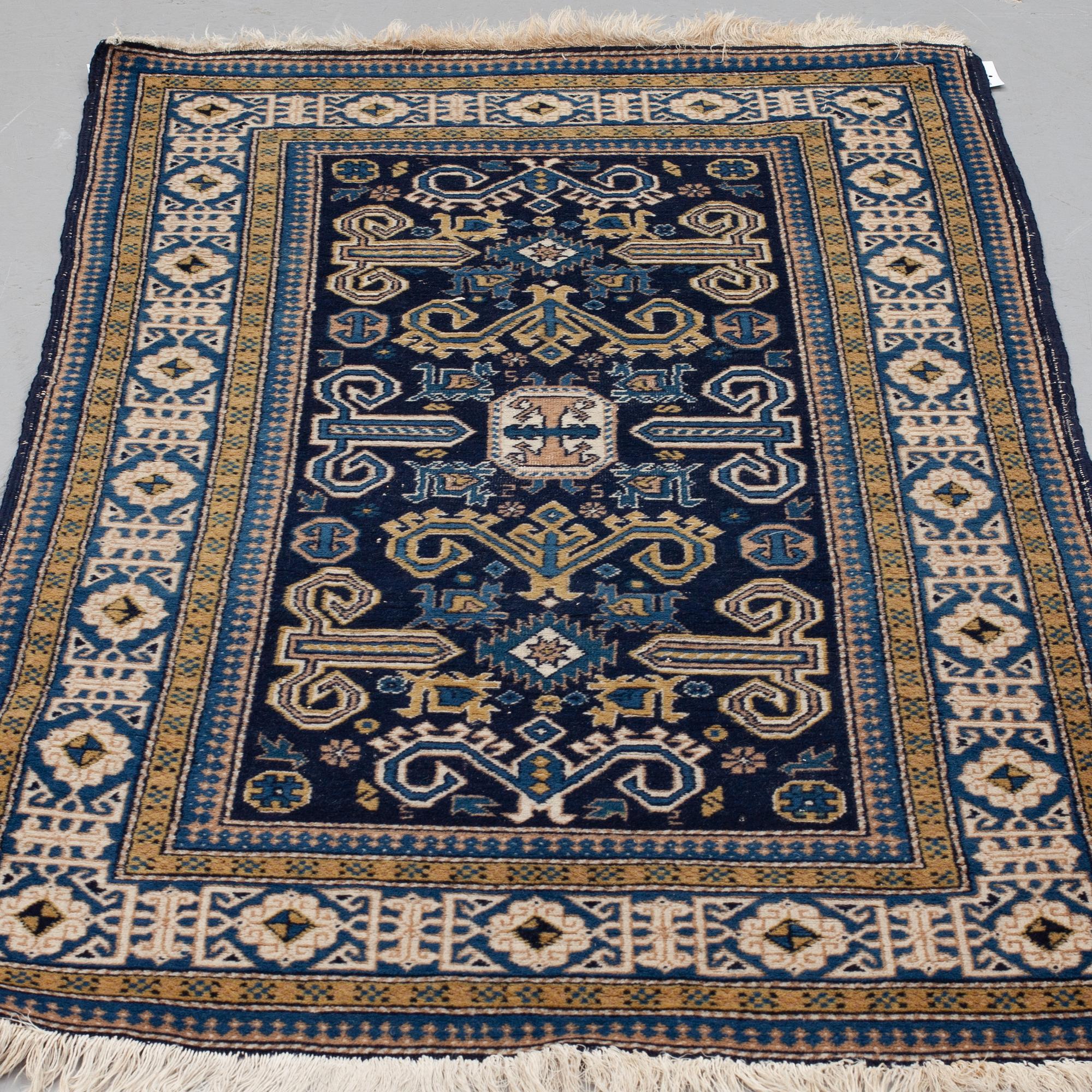 MATTO, a semi-antique Ardebil possibly, ca 136,5 x 83 cm.