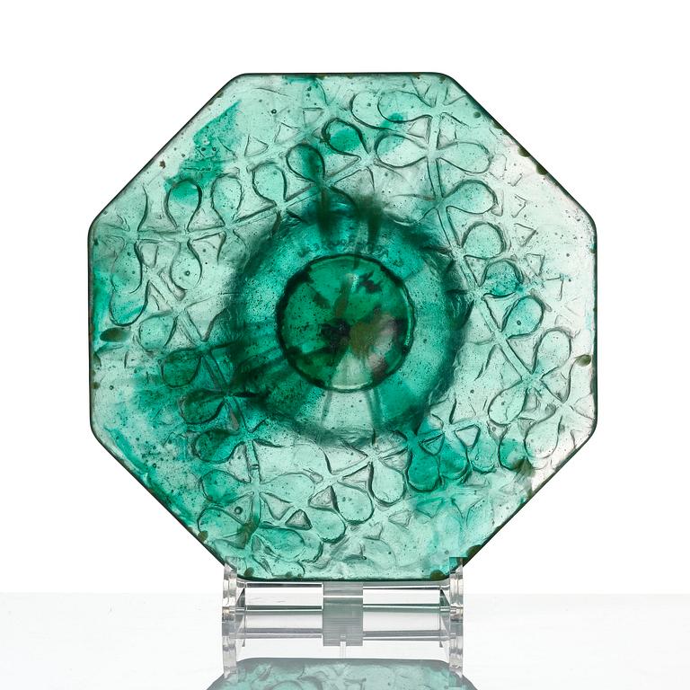 Gabriel Argy-Rousseau, a "Garland" pâte de cristal bowl, model 25.10, France, ca. 1925.