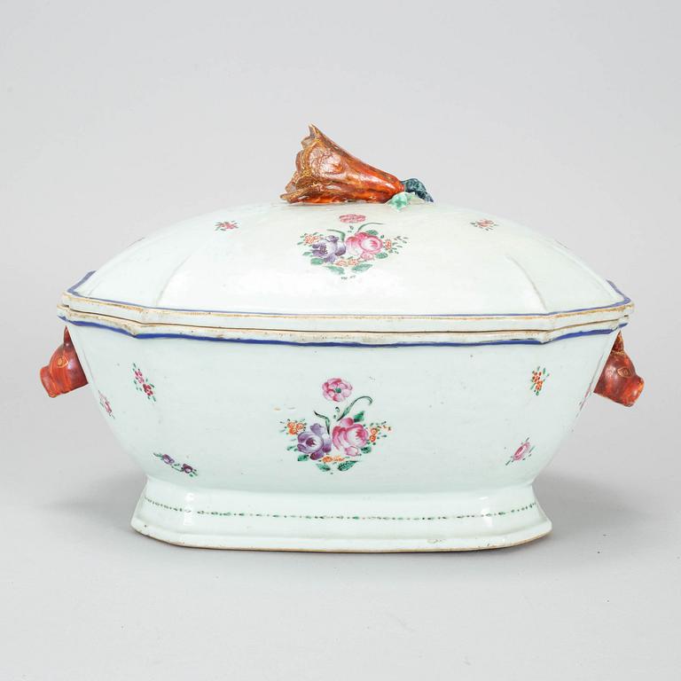 TERRIN med LOCK, kompaniporslin. Qingdynastin, Qianlong (1736-95).