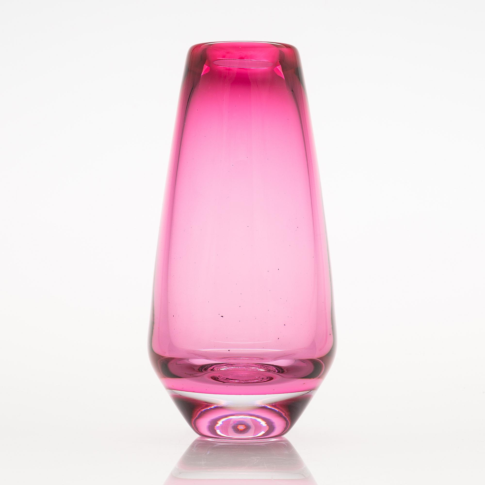 Marja Hepo-aho, a unique vase, signed Marja Hepo-aho, Glass Studio Mafka&Alakoski Riihimäki 2020.