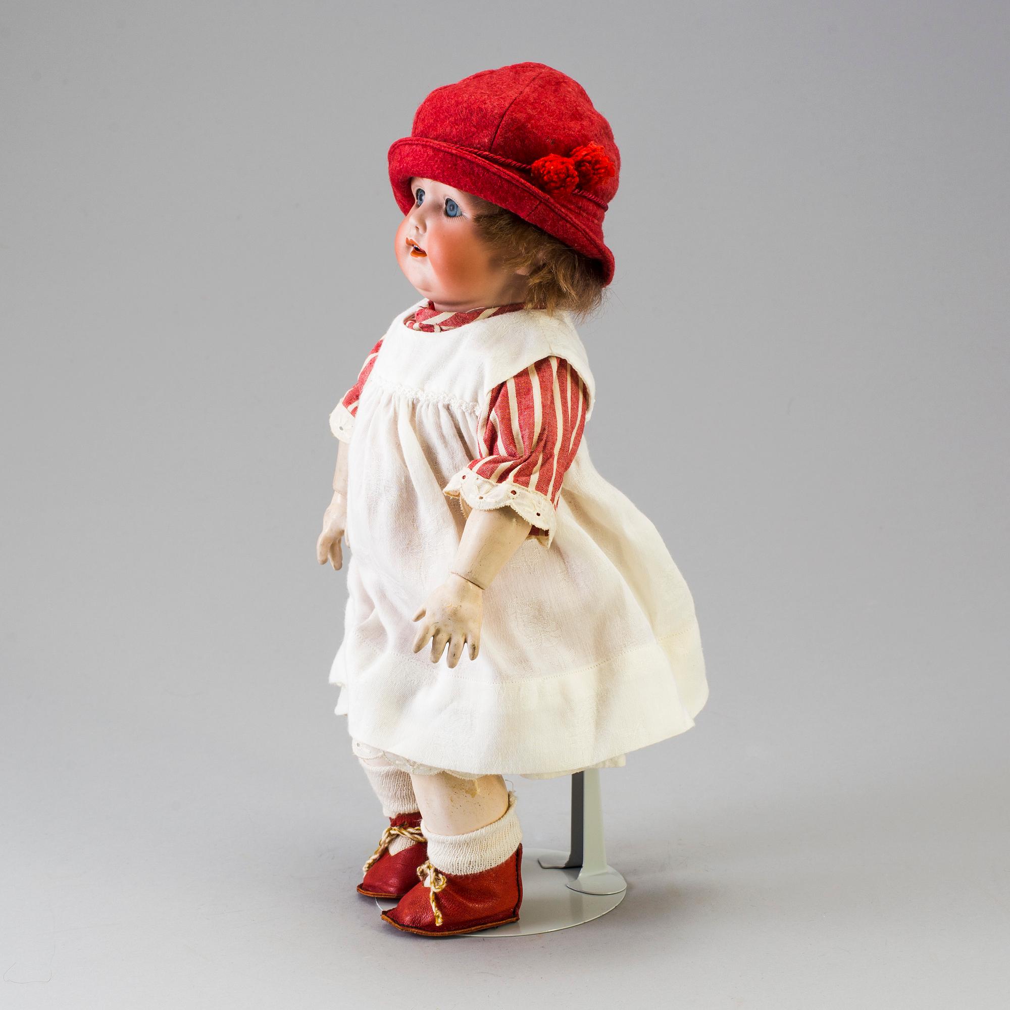 A bisque headed doll by Kästner JDK 260, Germany, 1916.