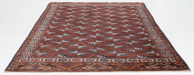 Carpet, Yomoud, antique, approx. 325 x 186 cm.