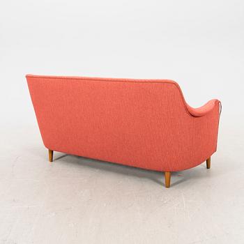 Carl Malmsten,  a Samsas sofa.