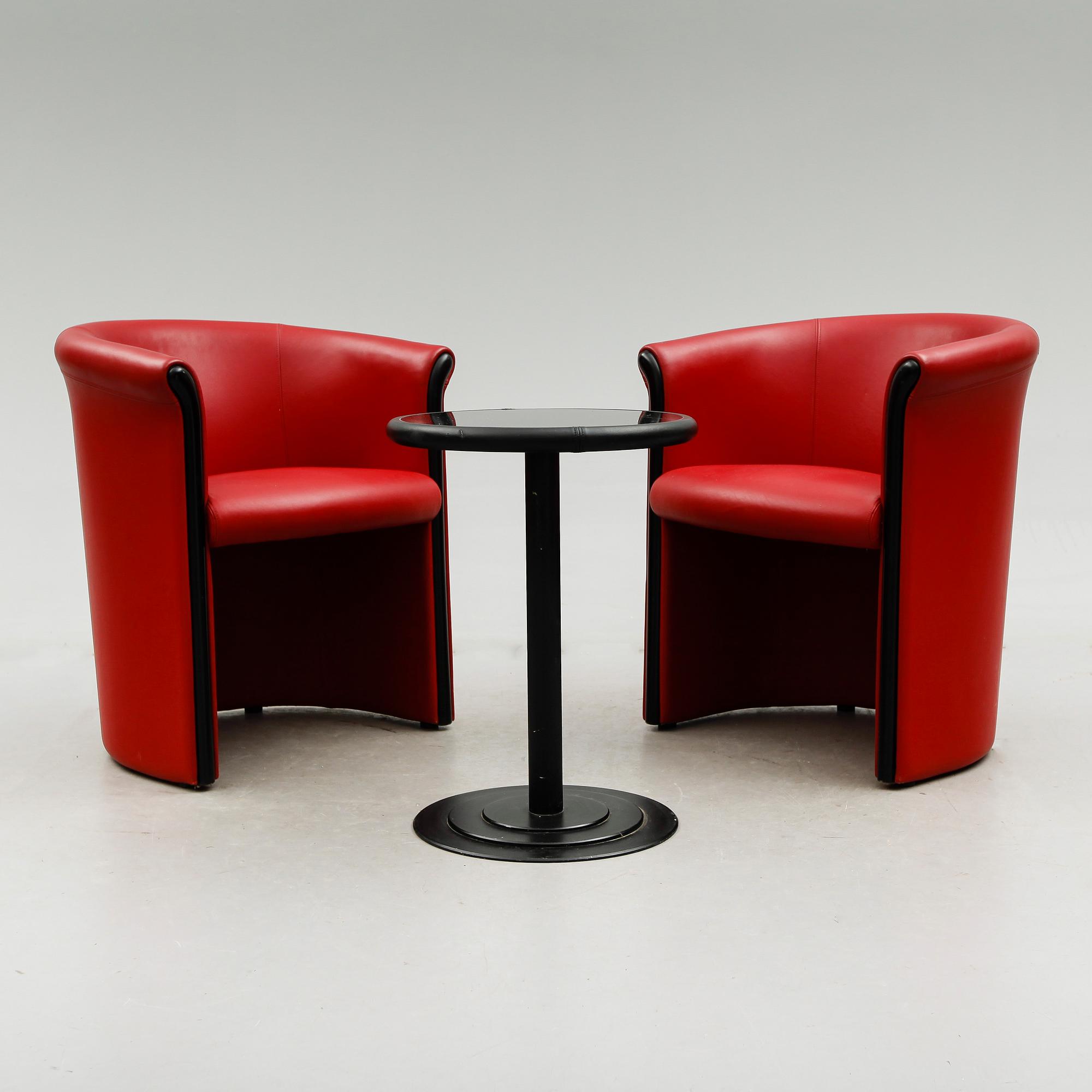 FÅTÖLJER, 1 par OCH BORD, Moroso, Italien, 1900-talets andra hälft.