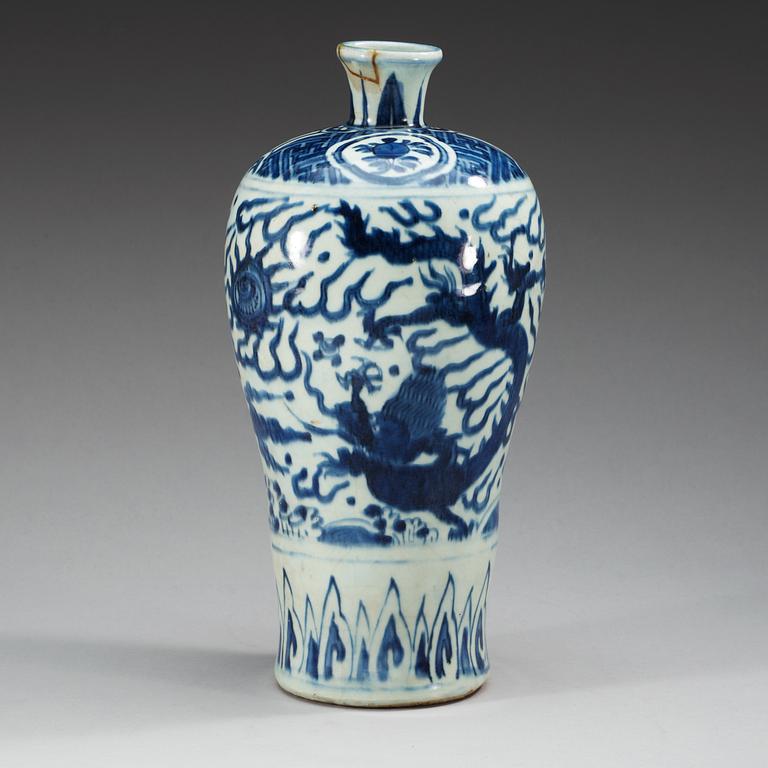 A blue and white Meiping vase, Ming dynasty, 17th Century.