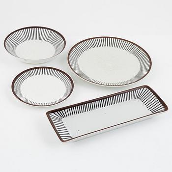 Stig Lindberg, a 48-piece creamware "Spisa Ribb" service, Gustavsberg, Sweden.