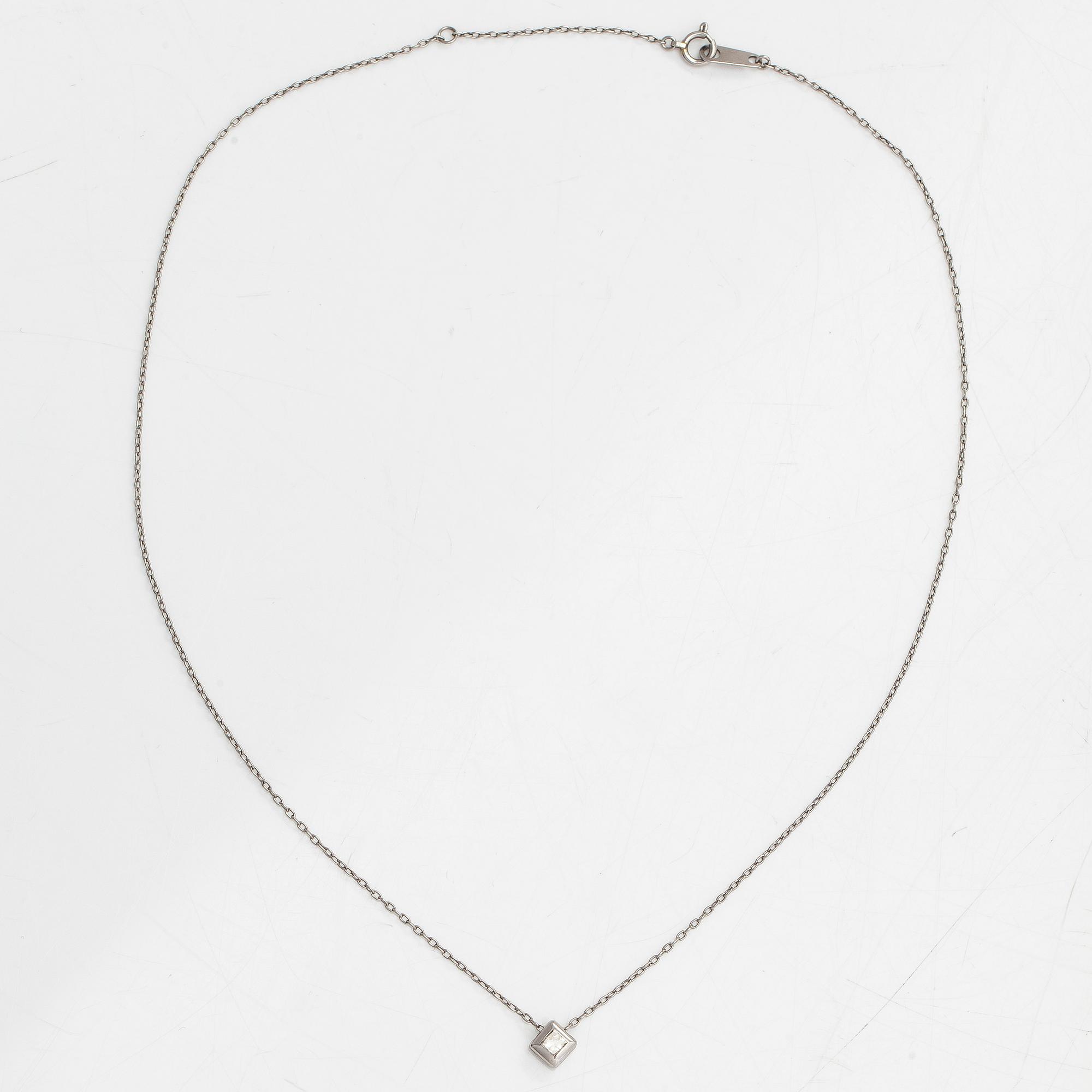 Kaulakoru, platina ja prinsessahiontainen timantti 0.12 ct.