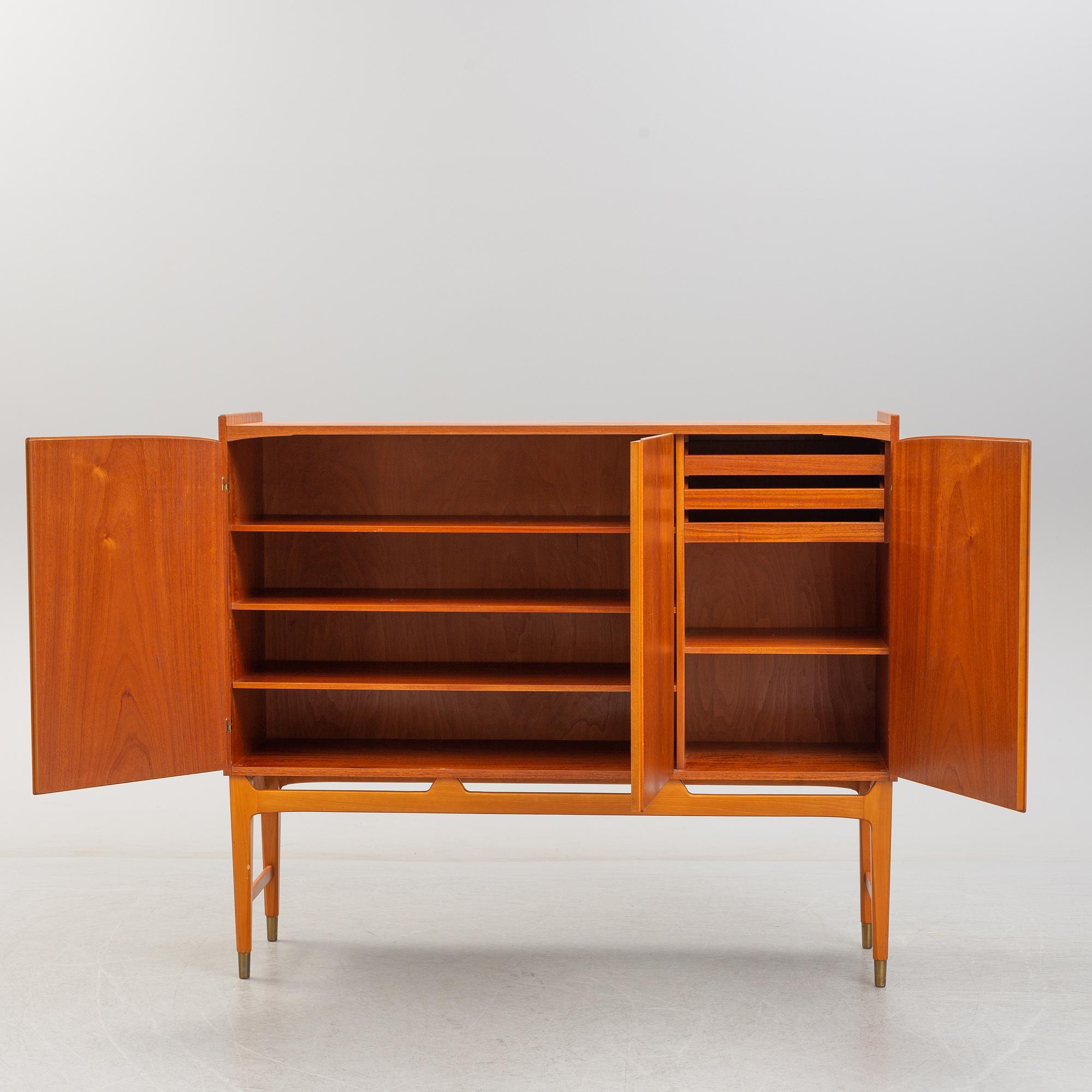 A 'Kent' sideboard by Abrahamssons Möbelfabrik, Smålands Taberg.